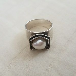 Silpada Pearl ring